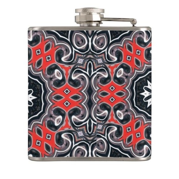Red & Black Bandana Print Flask 6oz New - Picture 3 of 4